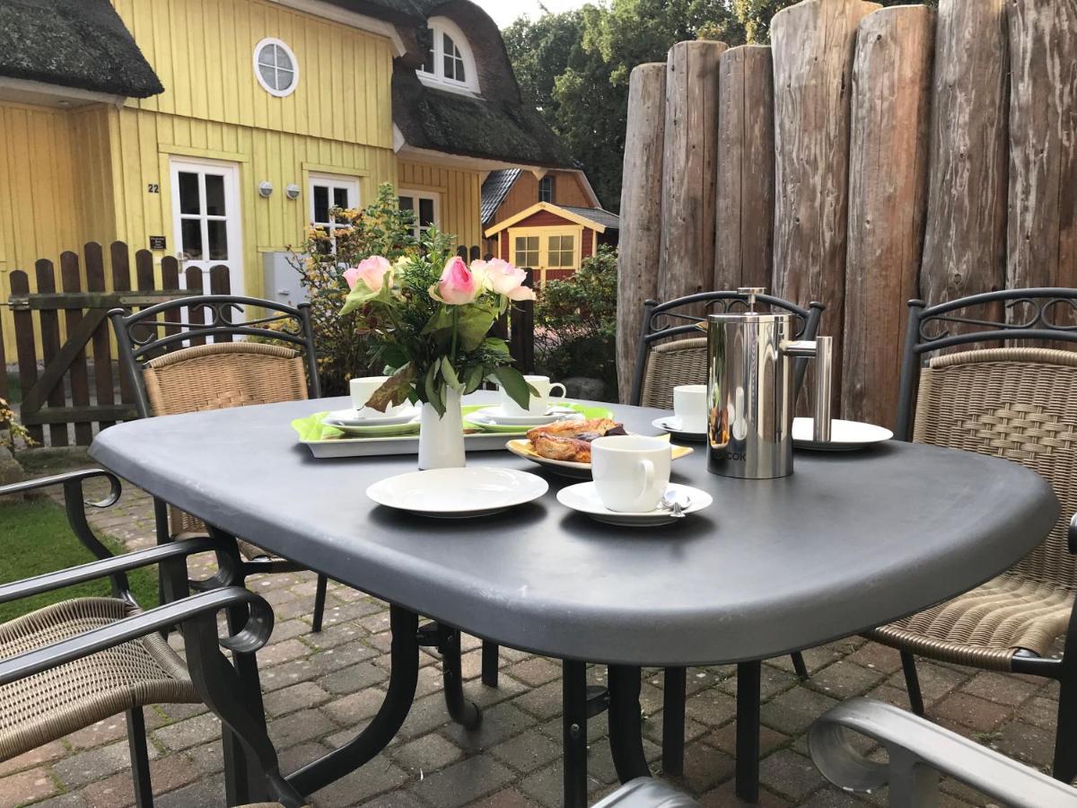 Ferienhaus Zander Mit Sauna Born Exterior photo